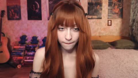ellie_friendly online show from September 20, 12:22 am