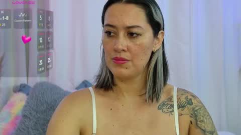 Ellie Ramos online show from August 2, 3:10 pm
