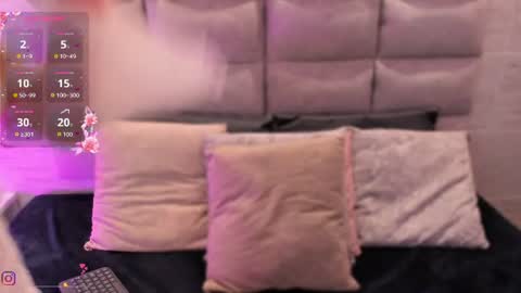 ellieadeline online show from July 24, 4:32 am