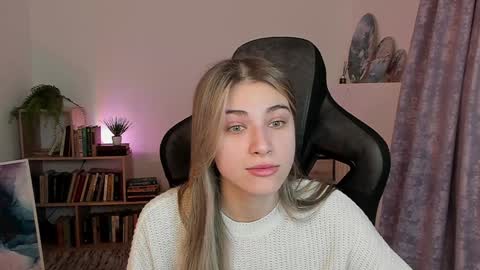 elliecutes online show from January 6, 5:19 am