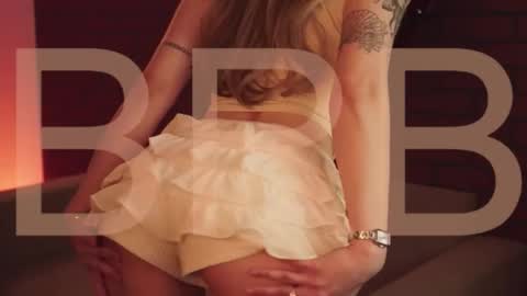 elliecutes online show from February 8, 8:07 am