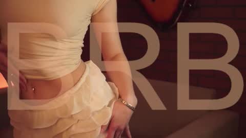 elliecutes online show from February 16, 6:42 am