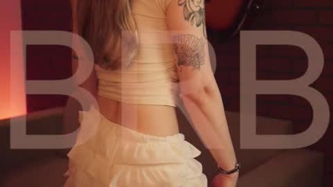 elliecutes online show from March 21, 8:52 am