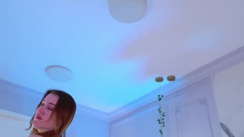 Snapshot of elliegarson__ chatting on April 19, 5:01 pm elliegarson__ online show from April 19, 5:01 pm