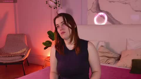 Snapshot of elliegarson__ chatting on May 6, 5:07 pm elliegarson__ online show from May 6, 5:07 pm