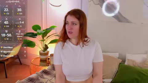 Snapshot of elliegarson__ chatting on May 31, 6:09 pm elliegarson__ online show from May 31, 6:09 pm