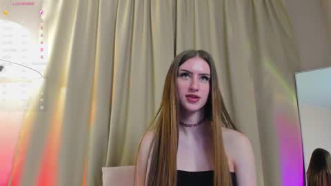 Snapshot of ellierough chatting on April 7, 5:35 pm ellierough online show from April 7, 5:35 pm