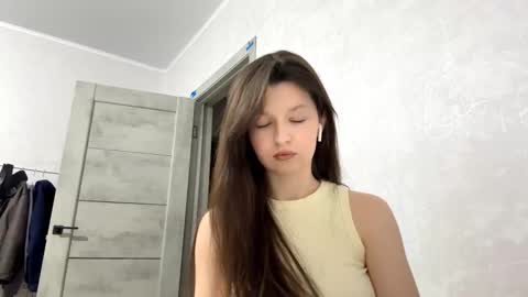 Ellie online show from January 18, 1:37 pm