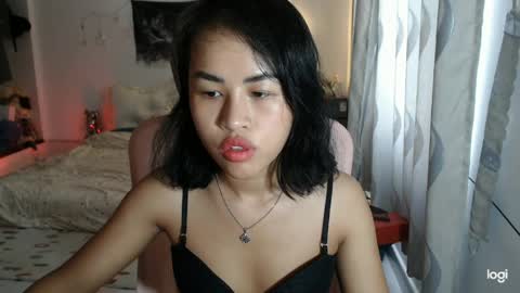 ellieyun online show from April 1, 3:40 am