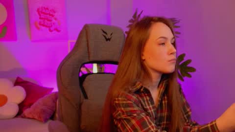 Elin online show from February 10, 3:05 pm