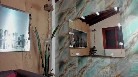 Snapshot of elliot_colton chatting on December 4, 9:34 pm Elloit Colton online show from December 4, 9:34 pm