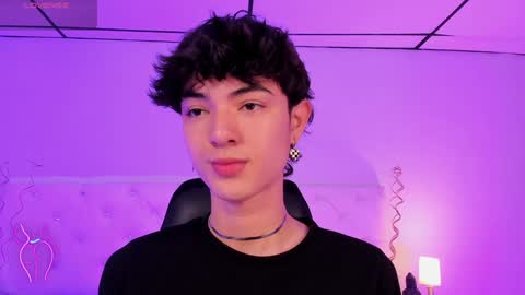 Elliot online show from December 29, 12:55 pm