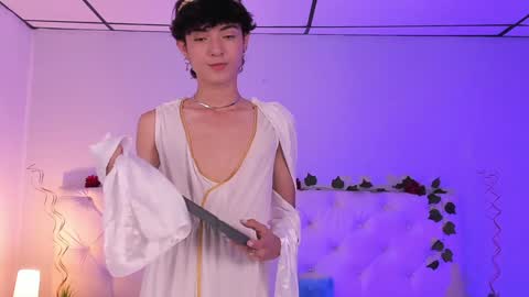 Elliot online show from January 21, 8:00 pm