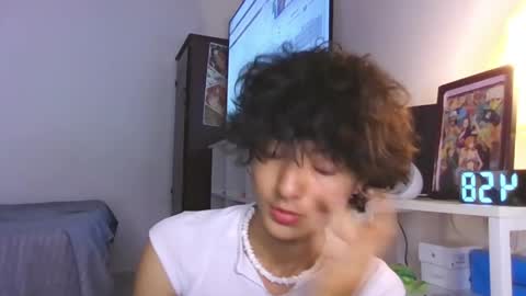 elliotvolkov online show from February 28, 10:00 pm