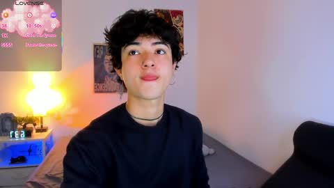 elliotvolkov online show from April 28, 3:06 pm