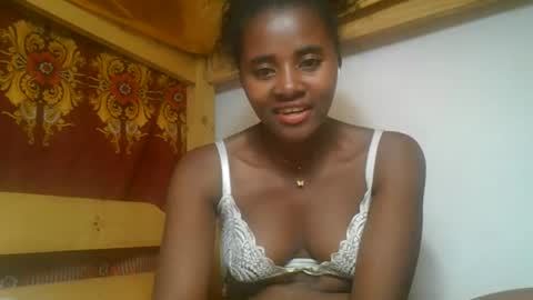 Ellodi online show from July 28, 7:39 pm