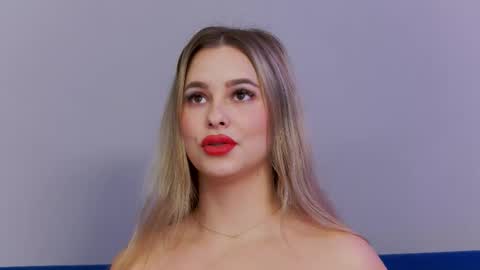 Elsa Jean online show from October 20, 4:02 am