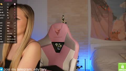 elly_ary online show from January 12, 6:05 pm