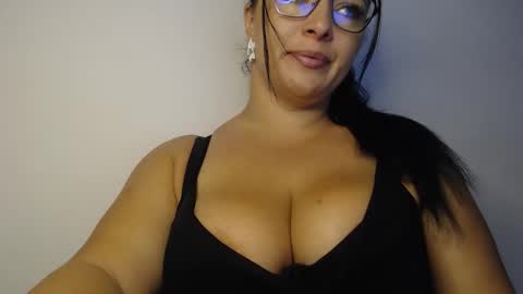 Snapshot of elly_denise chatting on September 19, 3:34 pm Denise online show from September 19, 3:34 pm