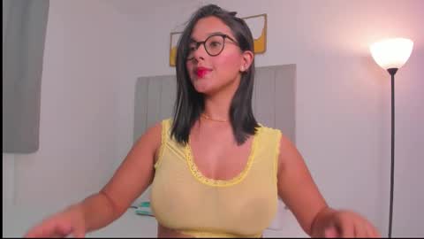 elly online show from February 4, 1:55 am