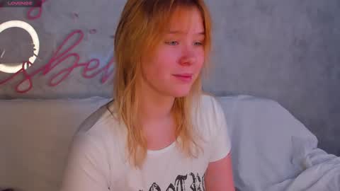 Snapshot of ellya_castro chatting on September 18, 12:12 am ellya_castro online show from September 18, 12:12 am