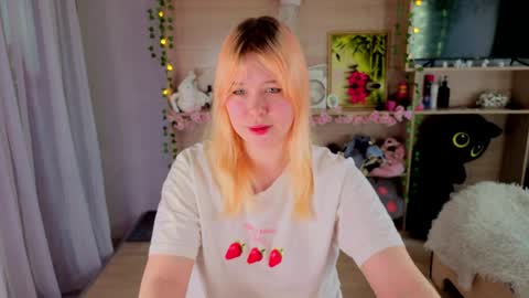 Snapshot of ellya_castro chatting on April 4, 10:57 am ellya_castro online show from April 4, 10:57 am