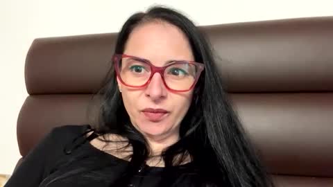 Snapshot of ellyadavis chatting on November 22, 6:56 am ellyadavis online show from November 22, 6:56 am