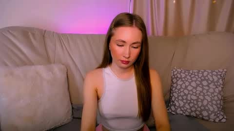  Elly  online show from March 28, 3:17 am