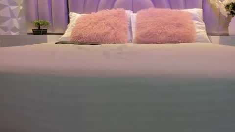 Ellye online show from June 24, 11:09 am