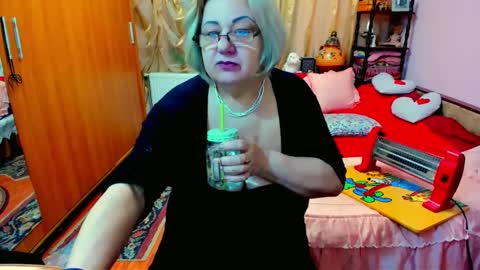 ellyhot53 online show from January 19, 2:28 pm