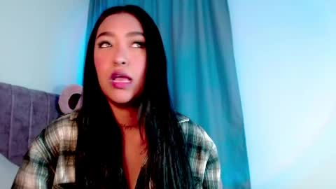 Snapshot of ellylovee chatting on May 24, 3:55 am Elly online show from May 24, 3:55 am