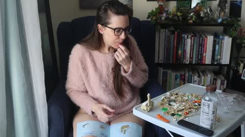 Elly Naomi online show from January 24, 4:17 pm