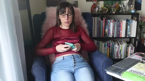 Elly Naomi online show from February 7, 4:46 pm