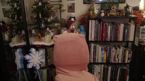 Elly Naomi online show from December 20, 11:12 pm