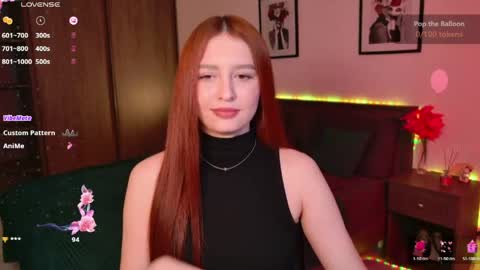 Snapshot of ellypeach chatting on May 7, 4:23 pm EllyPeach online show from May 7, 4:23 pm