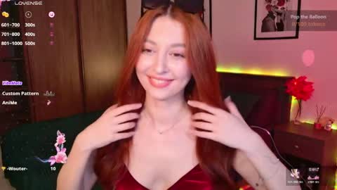 Snapshot of ellypeach chatting on May 15, 2:13 pm EllyPeach online show from May 15, 2:13 pm
