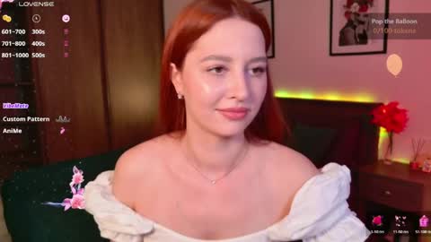 Snapshot of ellypeach chatting on May 22, 1:39 pm EllyPeach online show from May 22, 1:39 pm