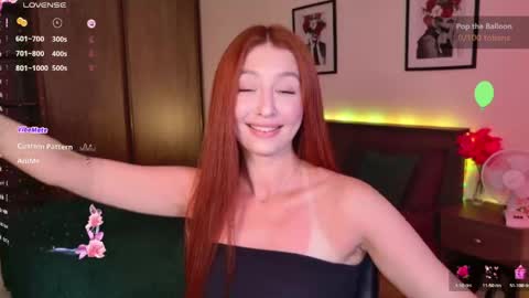 Snapshot of ellypeach chatting on May 28, 11:18 am EllyPeach online show from May 28, 11:18 am
