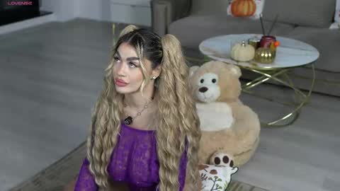 Elly online show from October 16, 3:46 pm