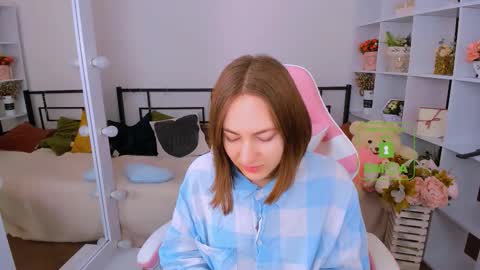 elma_lily online show from January 18, 7:23 am