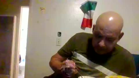 elmario24 online show from October 13, 8:47 am