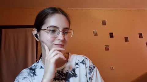 Kate online show from June 9, 10:49 am
