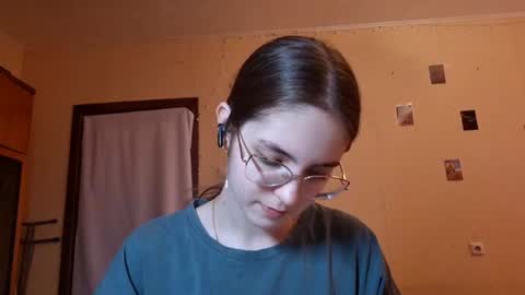 Kate online show from June 12, 9:08 am