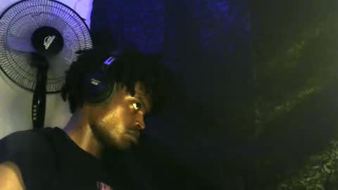 EL NIIGGGAA  21                                                                  EL NIGGA  21 online show from January 26, 11:50 pm