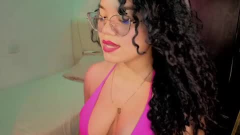 Snapshot of elo_12 chatting on April 15, 8:09 pm elo_12 online show from April 15, 8:09 pm