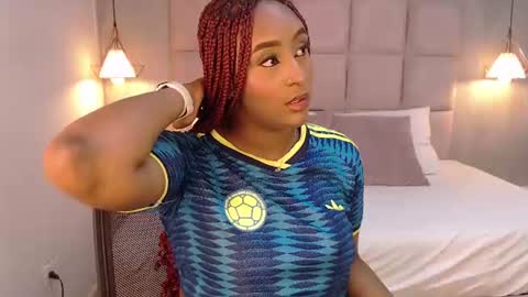 Snapshot of elodi_brown chatting on July 7, 11:42 pm Elodi online show from July 7, 11:42 pm