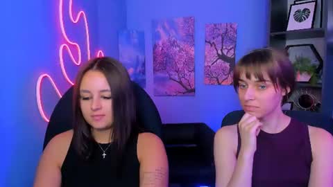 Ella online show from July 10, 1:58 pm