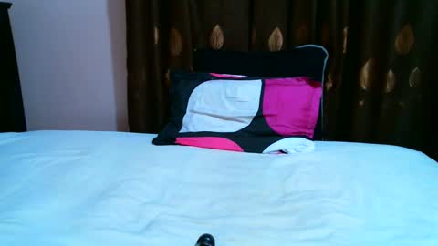 elodielynn online show from January 15, 3:29 pm