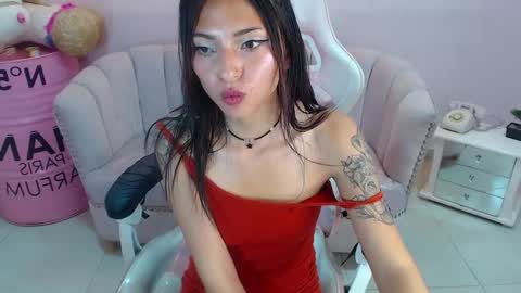 Snapshot of elody_a chatting on February 21, 6:40 am Elody online show from February 21, 6:40 am
