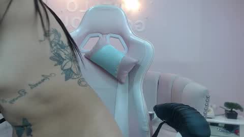 Snapshot of elody_a chatting on March 9, 9:46 am Elody online show from March 9, 9:46 am